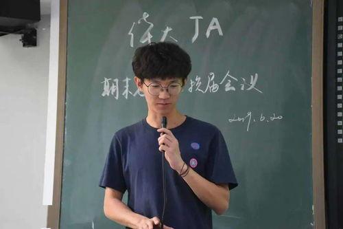 张凯生日吃瓜,娱乐圈吃瓜盛宴